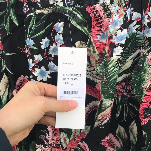 Blouse - Picture 4 of 6